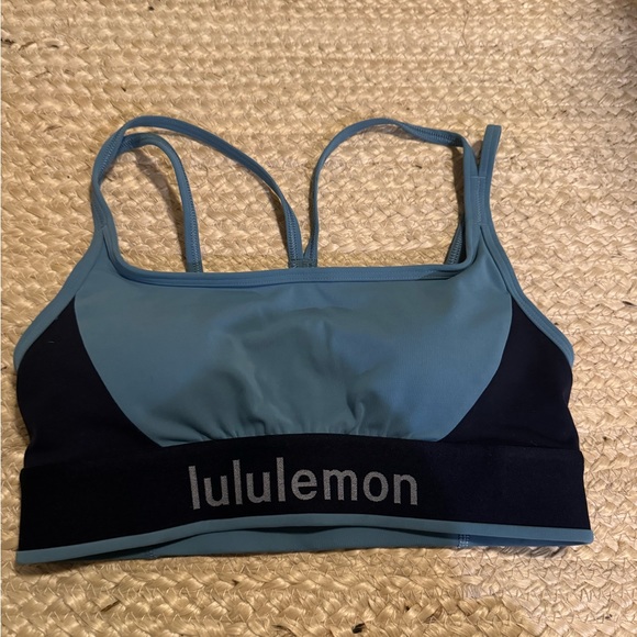 Lululemon logo train strappy bra - Picture 3 of 4